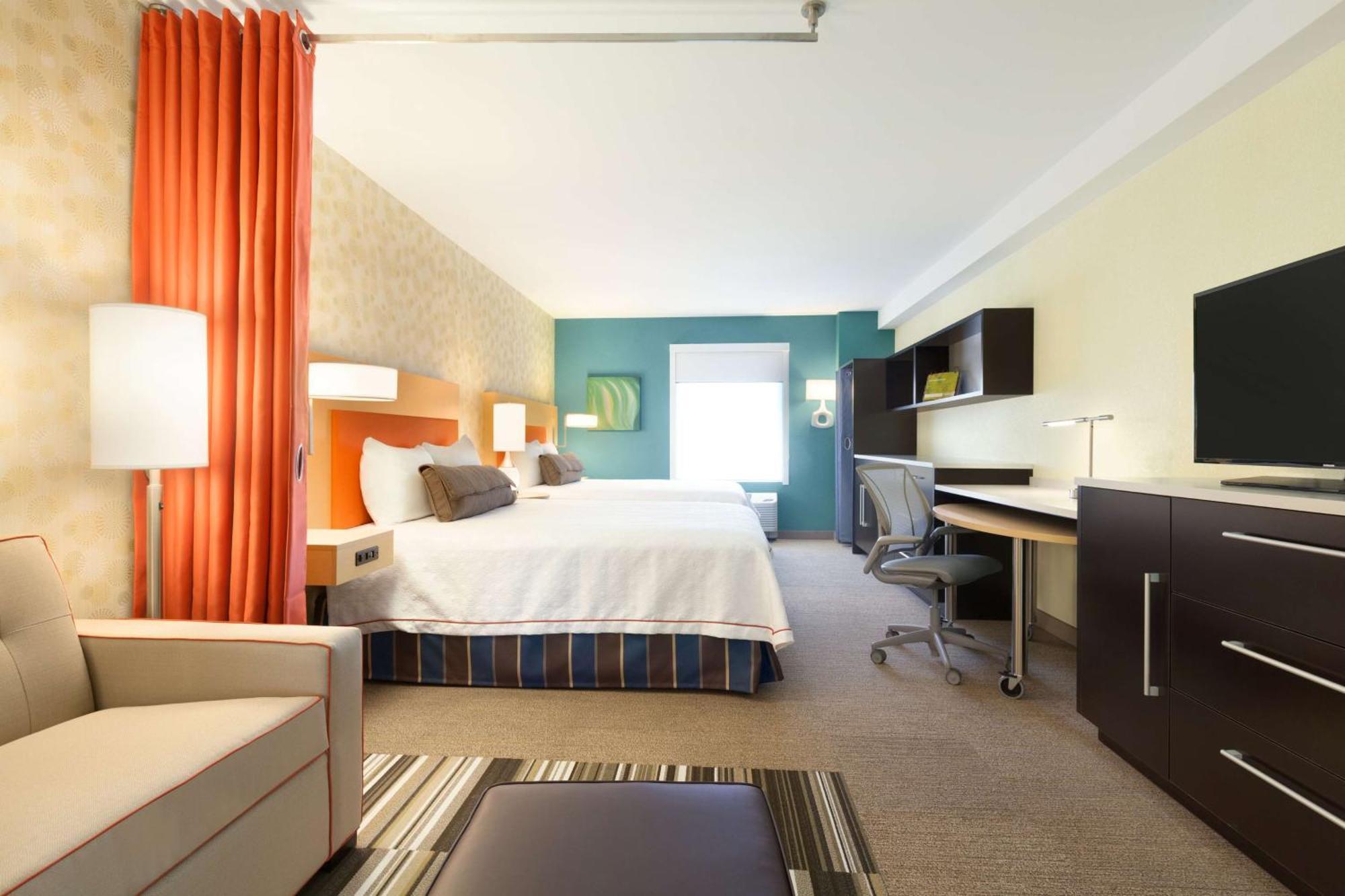 Home2 By Hilton Airport Hotel 3*